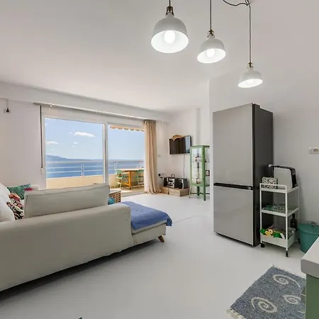 Lejlighed Sunkissed 1br Amazing Views By The Sea By Pikhost