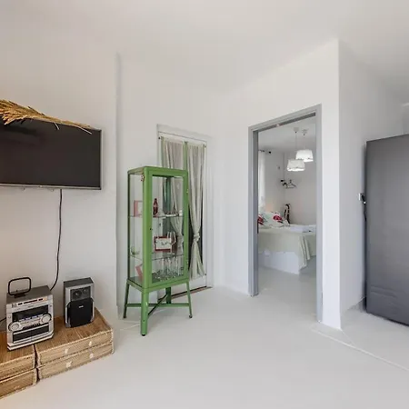 Sunkissed 1br Amazing Views By The Sea By Pikhost * Sarandë